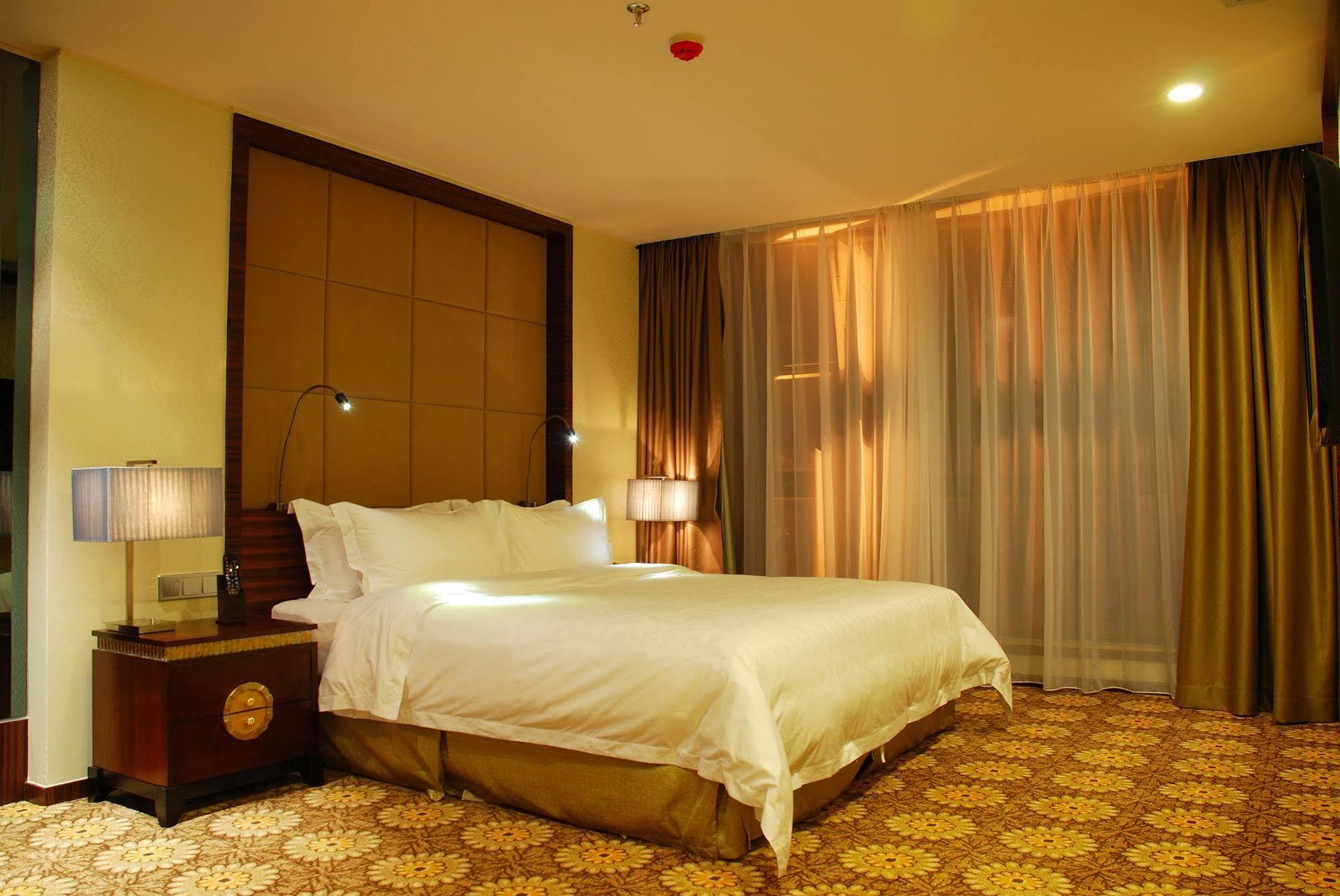 Guangzhou Good International Hotel Exterior photo